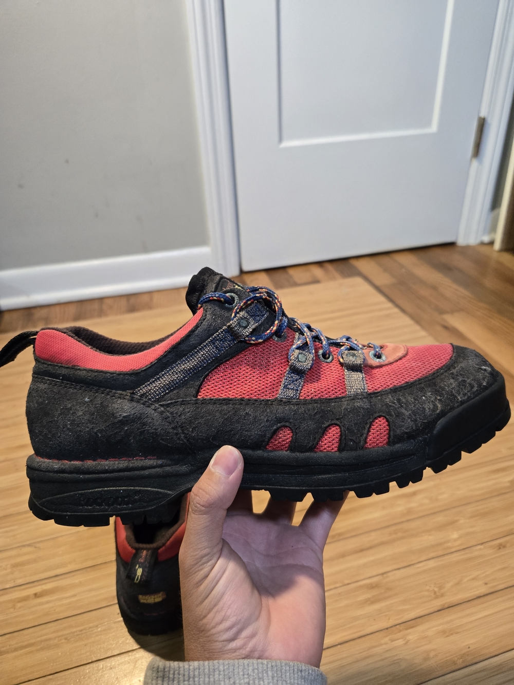 Men's Outdoor Trail Shoe - Red/Black